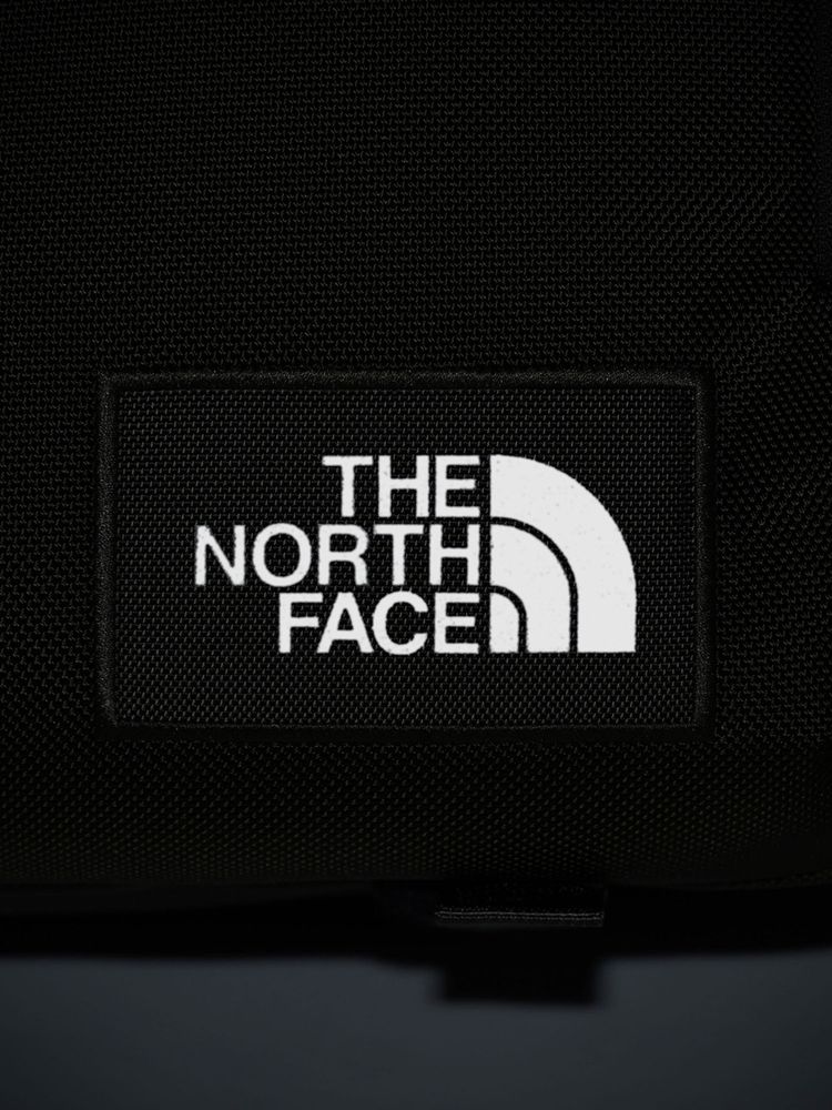 THE NORTH FACE(ザ・ノース・フェイス) ｜コーデュラ カメラバッグ