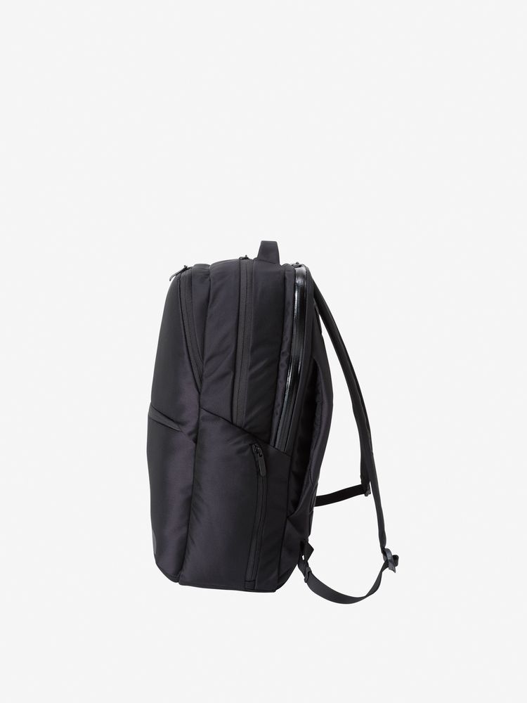 人気特売ノースフェイス　Shuttle Daypack ブラック バッグ