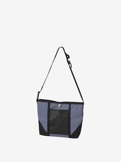 F.C.R.B. ブラック サコッシュ シュリンクレザーサコッシュ（バッグ）｜BLACK LABEL