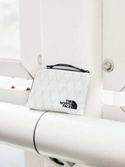 けんちゃんザ・ノースフェイス　ストラトライナーパスポートワレット THE NORTH FACE 財布 STRATOLINER PASSPORT WALLET NF0A3KWCJK3