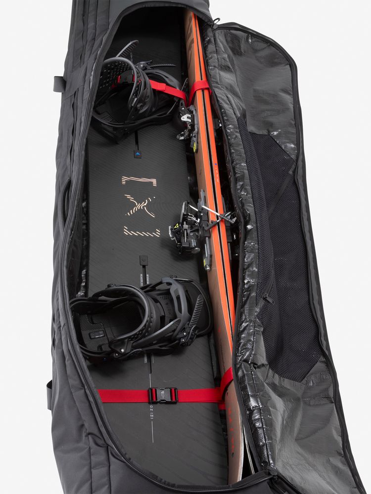 ノースフェイス　ベースキャンプ　ボードローラーバッグ　スノーボードケース ノースフェイス ベースキャンプ ボードローラーバッグ