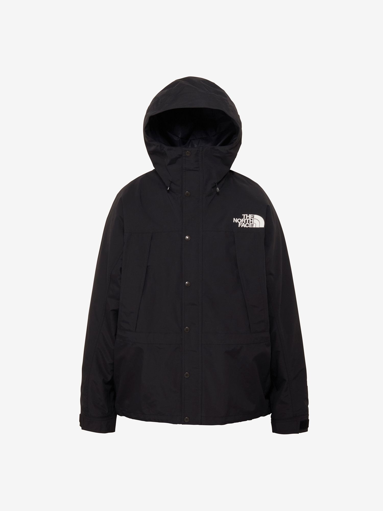 重ね着で楽しむ、変わらない定番【MOUNTAIN LIGHT JACKET】の魅力