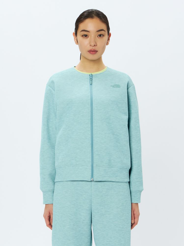 Reversible design that can adapt to the climate (knit side)