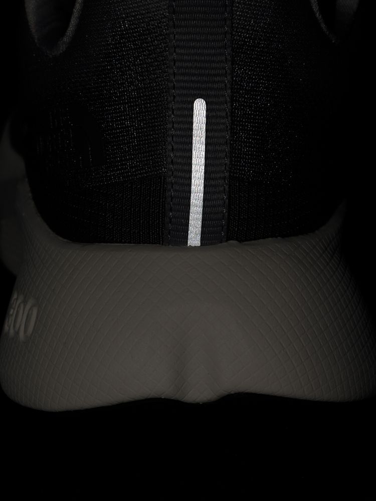 THE NORTH FACE(ザ・ノース・フェイス) ｜アルタメサ 300 ロード（ユニセックス）