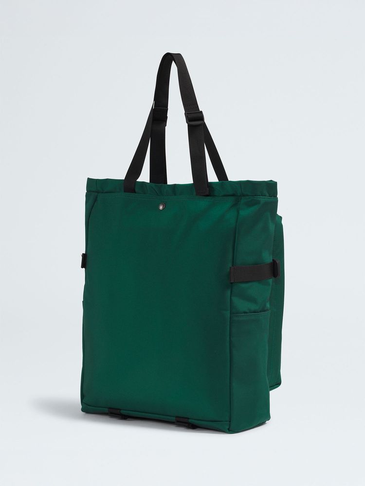 THE NORTH FACE(ザ・ノース・フェイス) ｜レッドボックストートバッグ