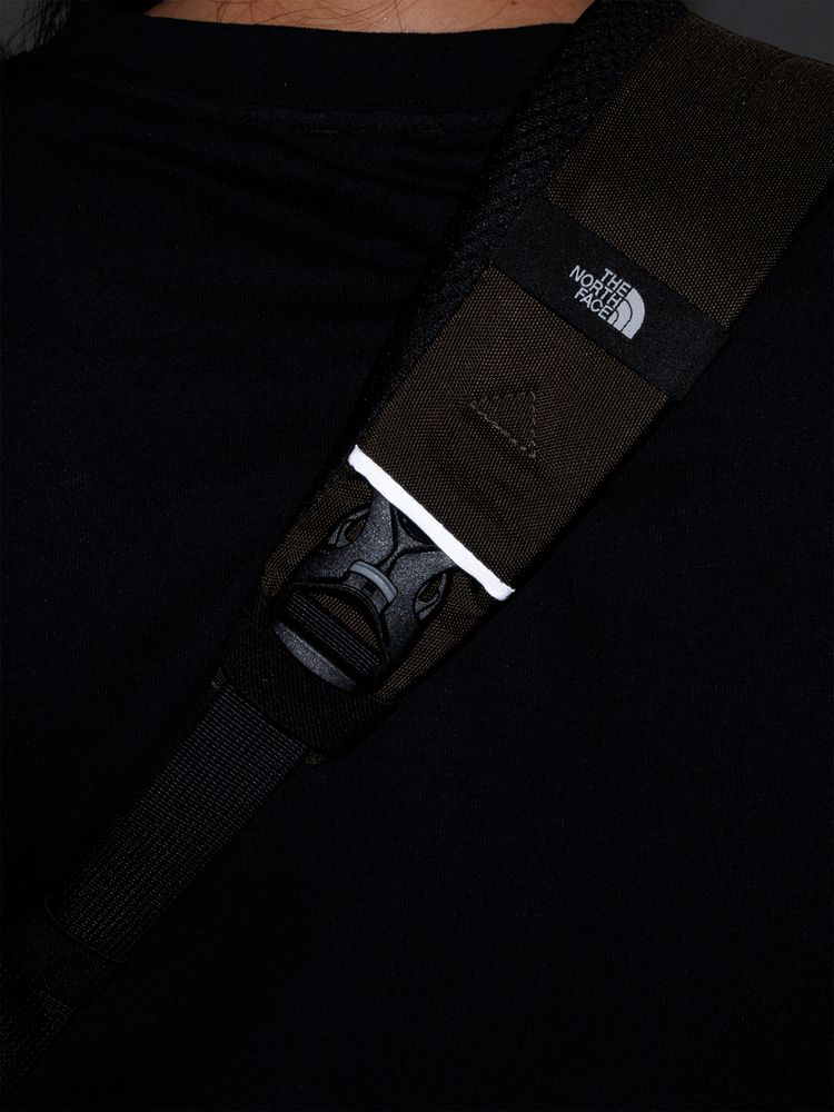 THE NORTH FACE(ザ・ノース・フェイス) ｜スリングバッグ（ベビー）