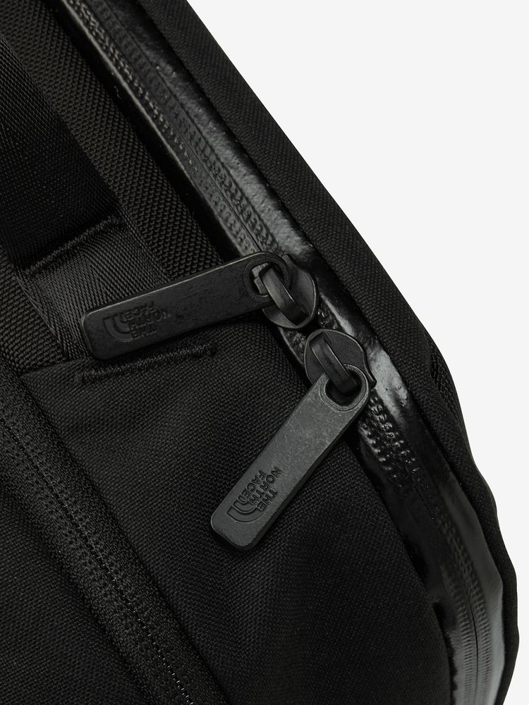 THE NORTH FACE(ザ・ノース・フェイス) ｜シャトルデイパック