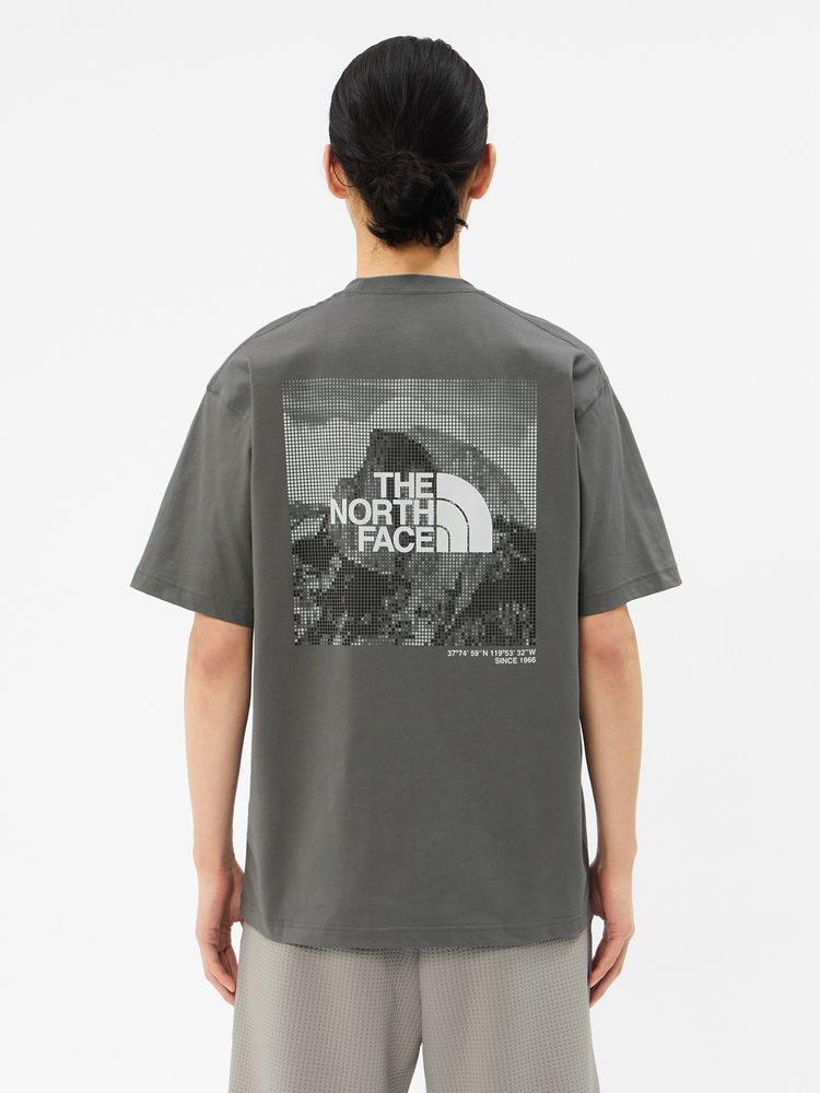THE NORTH FACE(ザ・ノース・フェイス) ｜ショートスリーブハーフドームデジタルスクエアロゴティー（ユニセックス）