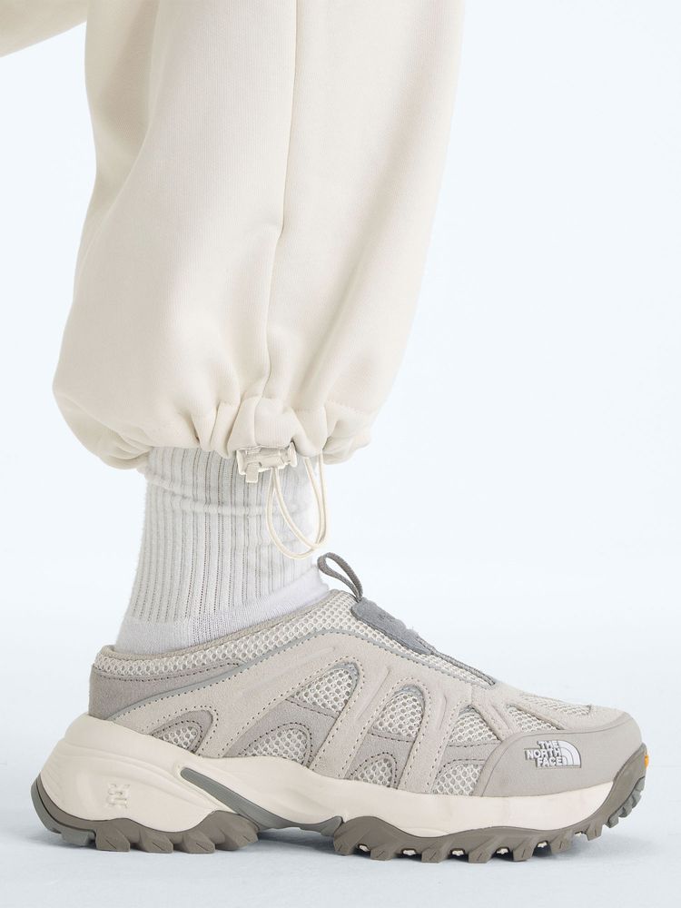 THE NORTH FACE(ザ・ノース・フェイス) ｜レッドボックス スウェットパンツ（レディース）