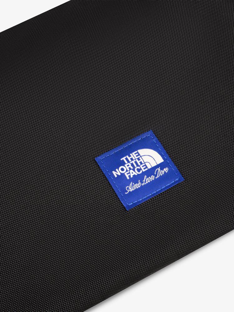 エメレオンドレ　ノースフェイス　キャリーポーチ　グローブ　2点 エメレオンドレ ノースフェイス キャリーポーチ グローブ 2点