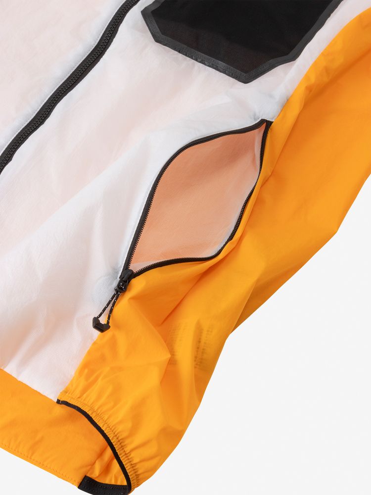 Zippered pockets on both sides