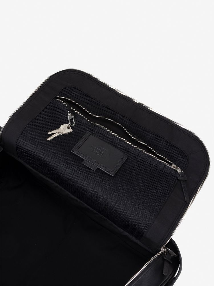 THE NORTH FACE(ザ・ノース・フェイス) ｜ベースキャンプレザーダッフルSE