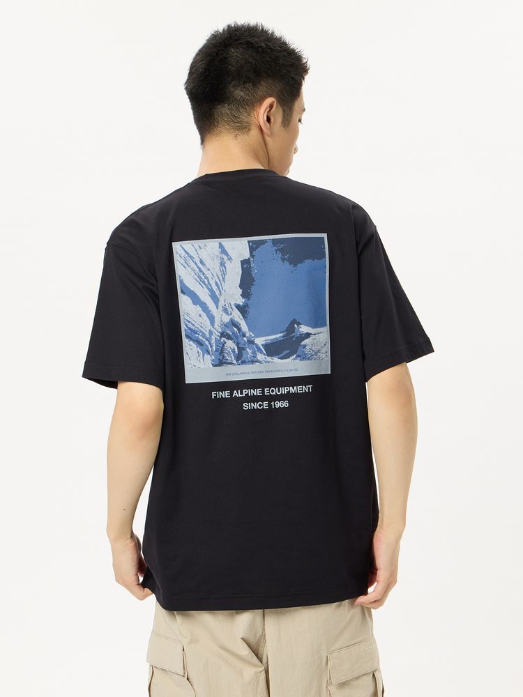 THE NORTH FACE(ザ・ノース・フェイス) ｜ショートスリーブロックウォールグラフィックティー（ユニセックス）