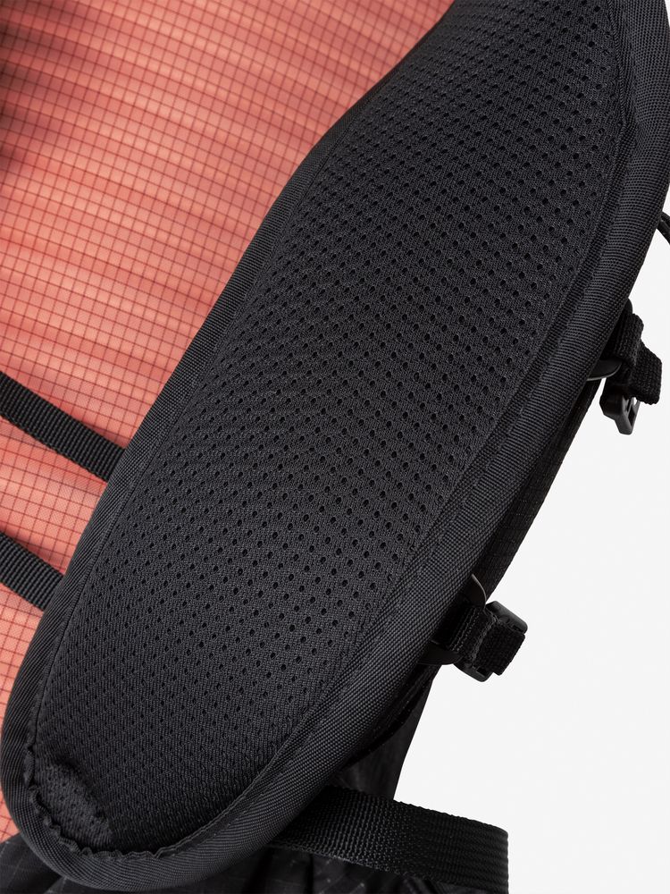 THE NORTH FACE(ザ・ノース・フェイス) ｜サム 25