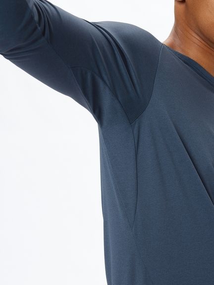 Amazon | [エレッセ] アンダーシャツ skinshell Warm Crew Neck