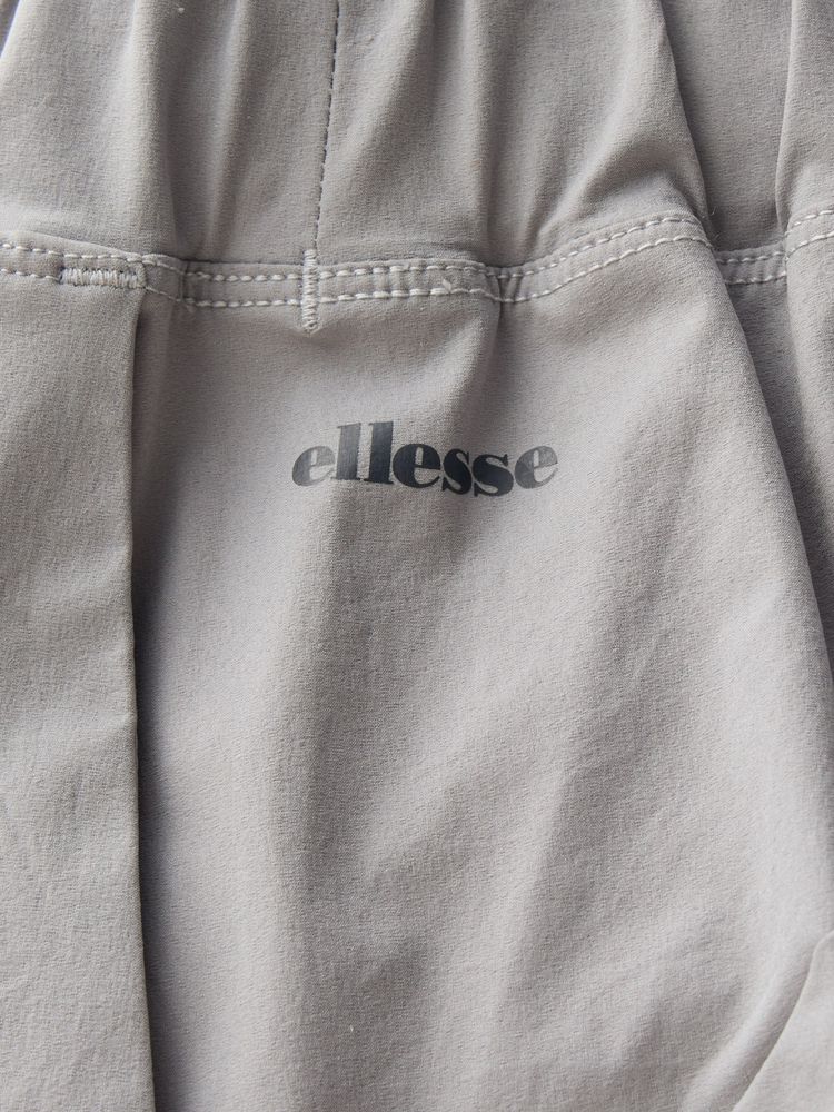 ellesse(エレッセ) ｜ストレッチウーブンロングパンツ（レディース）