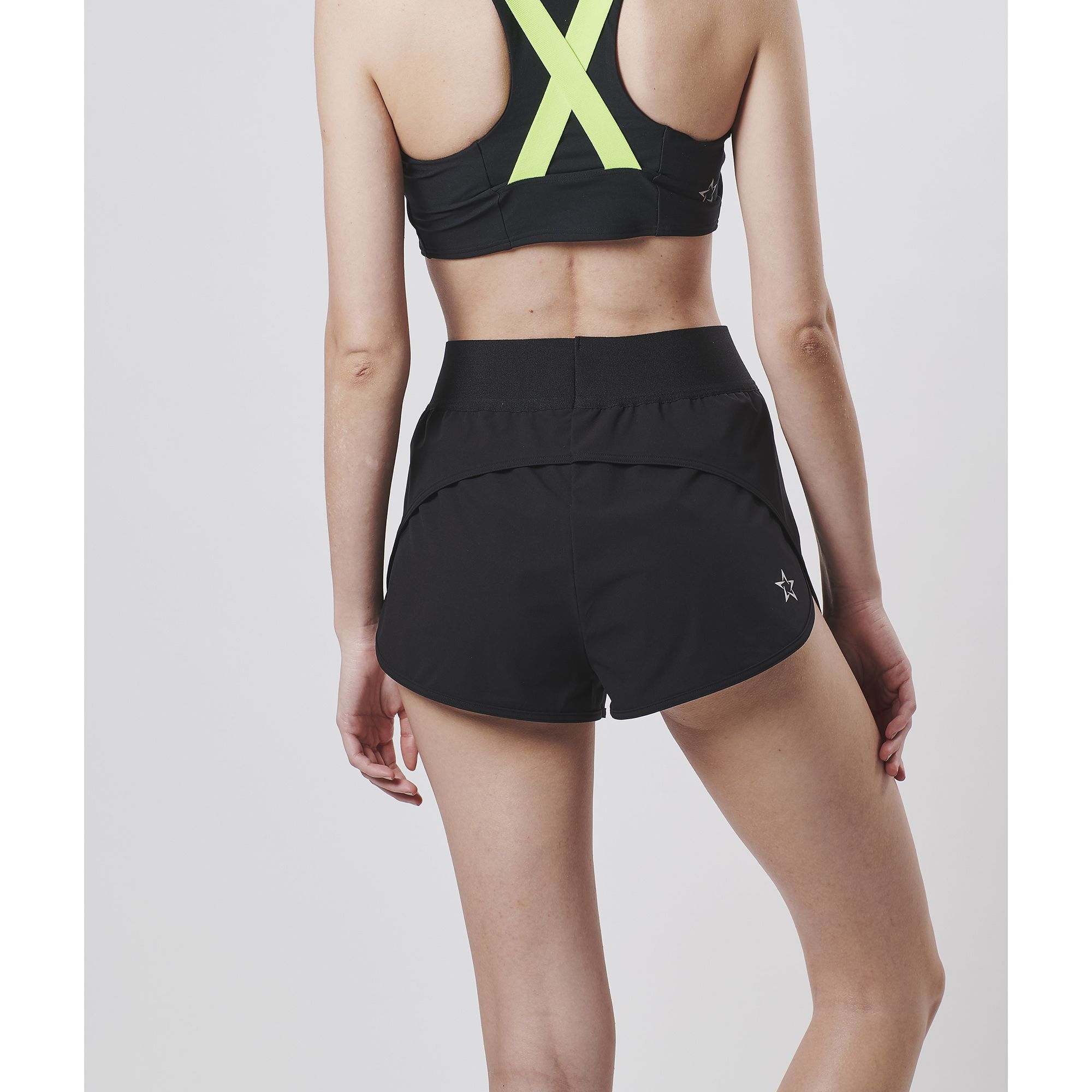 スロークレセントムーンショートパンツ レディース ショートパンツ Saw231 Speedo公式通販