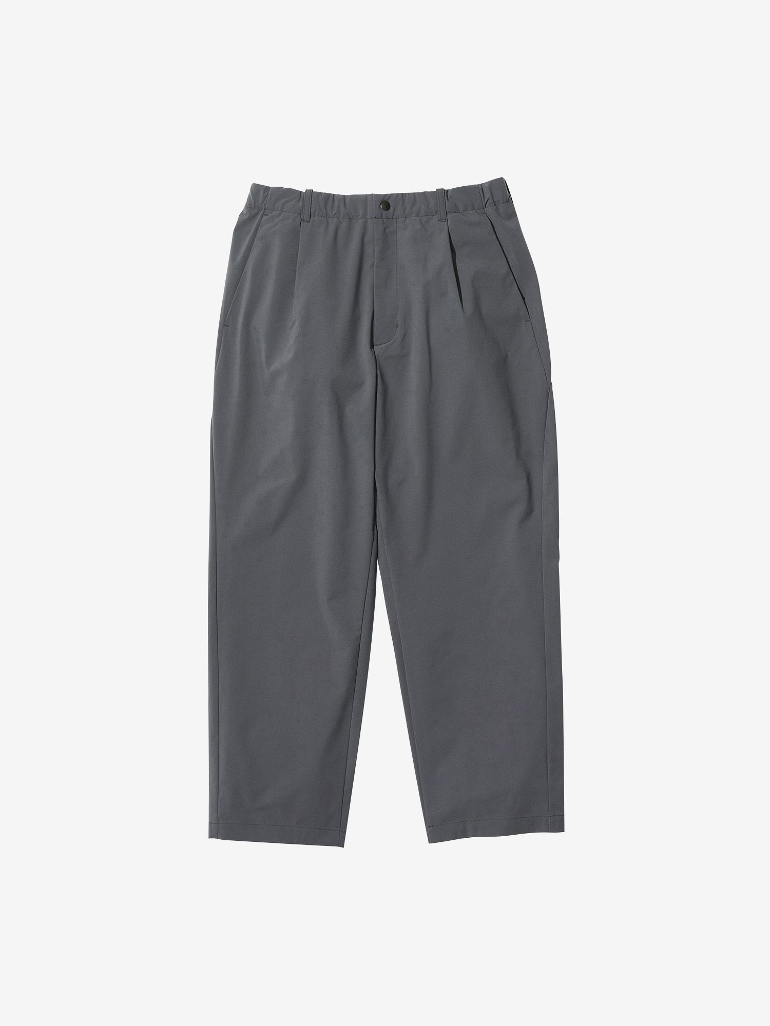 スタッフがおすすめする Lifestyle 定番パンツの夏スタイリング