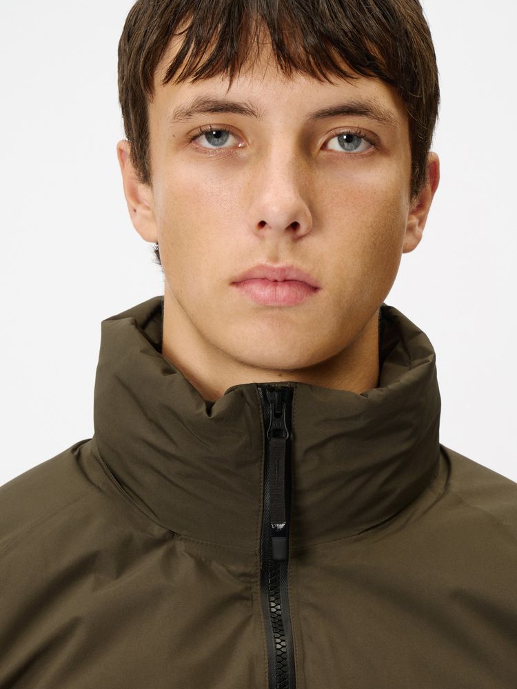 Goldwin(ゴールドウイン) ｜ゴアテックス900フィルパワーダウンジャケット（ユニセックス）