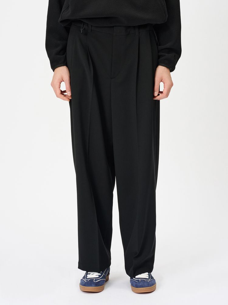 Goldwin(ゴールドウイン) ｜ツータックストレートパンツ（レディース）