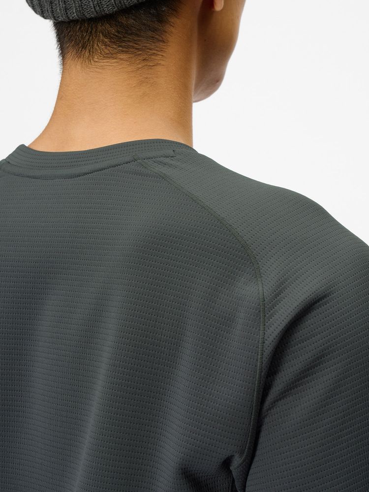 Goldwin(ゴールドウイン) ｜デュアルレイヤードロングスリーブティーシャツ（ユニセックス）