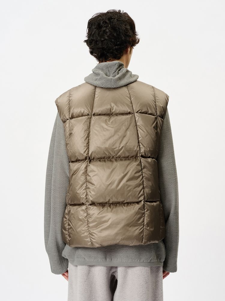 Goldwin(ゴールドウイン) ｜Goldwin 0 スリーディメンショナルダウンライトベスト（ユニセックス）