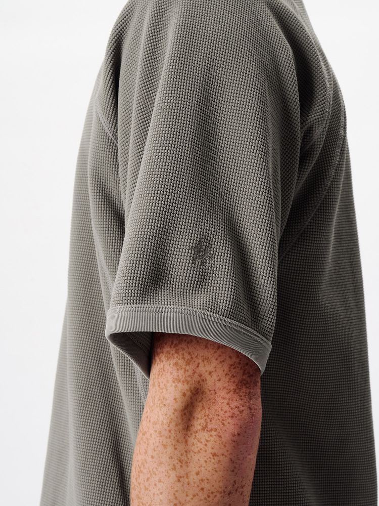 Goldwin(ゴールドウイン) ｜メッシュワッフルアクチノイドティーシャツ（ユニセックス）