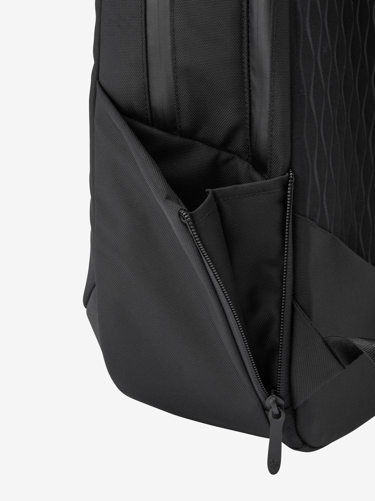 There is a pocket on the side that can hold a drink bottle or a folding umbrella.