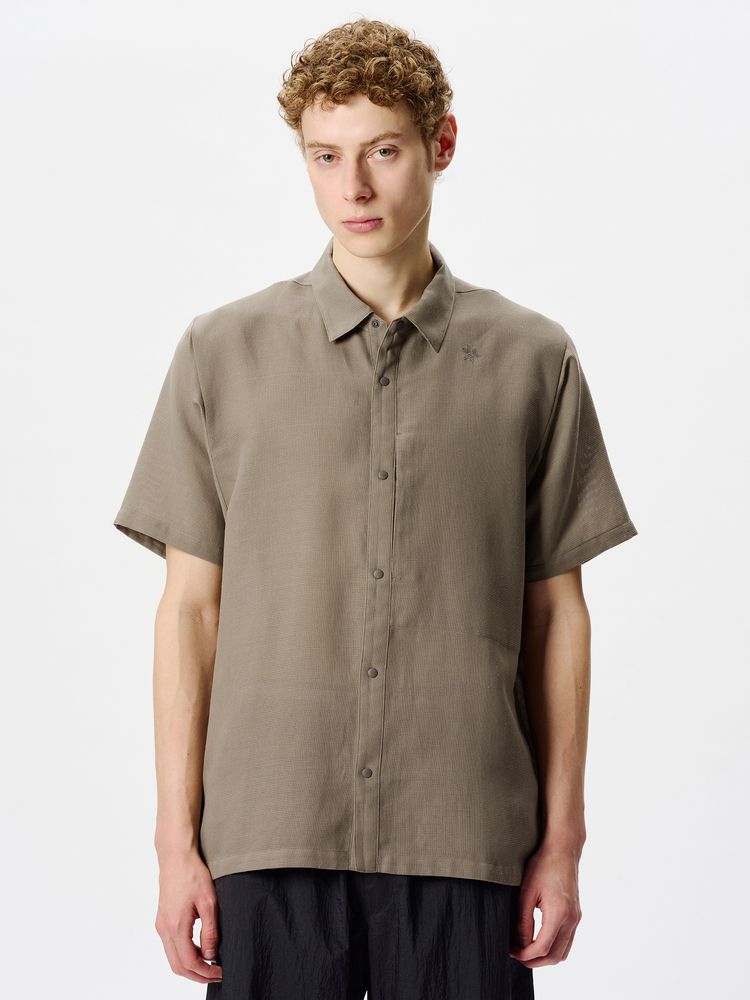 Goldwin(ゴールドウイン) ｜ペーパーファイバーオールダイレクションショートスリーブシャツ（ユニセックス）