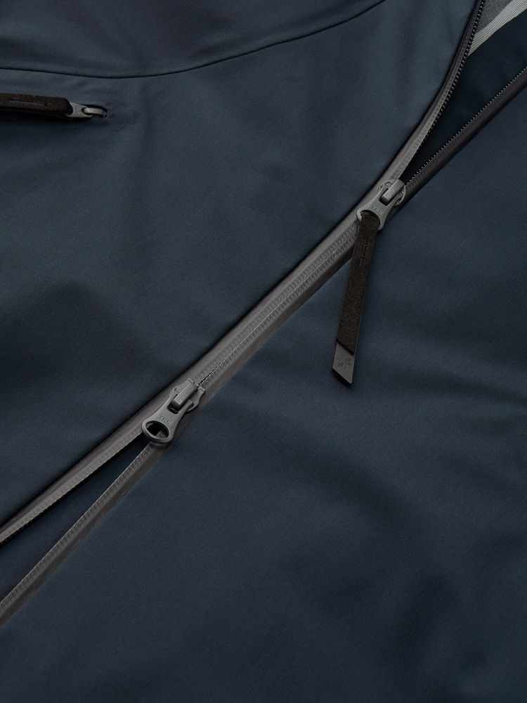 Goldwin(ゴールドウイン) ｜OYABE スリーレイヤージャケット（ユニセックス）