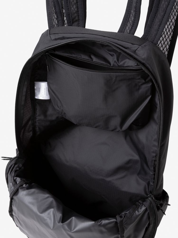 NEUTRALWORKS.(ニュートラルワークス.) ｜コンパクトバックパック（ユニセックス）